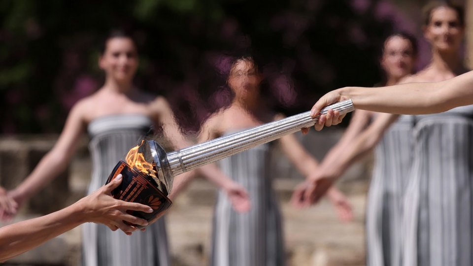 Flacăra olimpică, aprinsă în Grecia cu 101 zile rămase până la startul ediției de la Paris